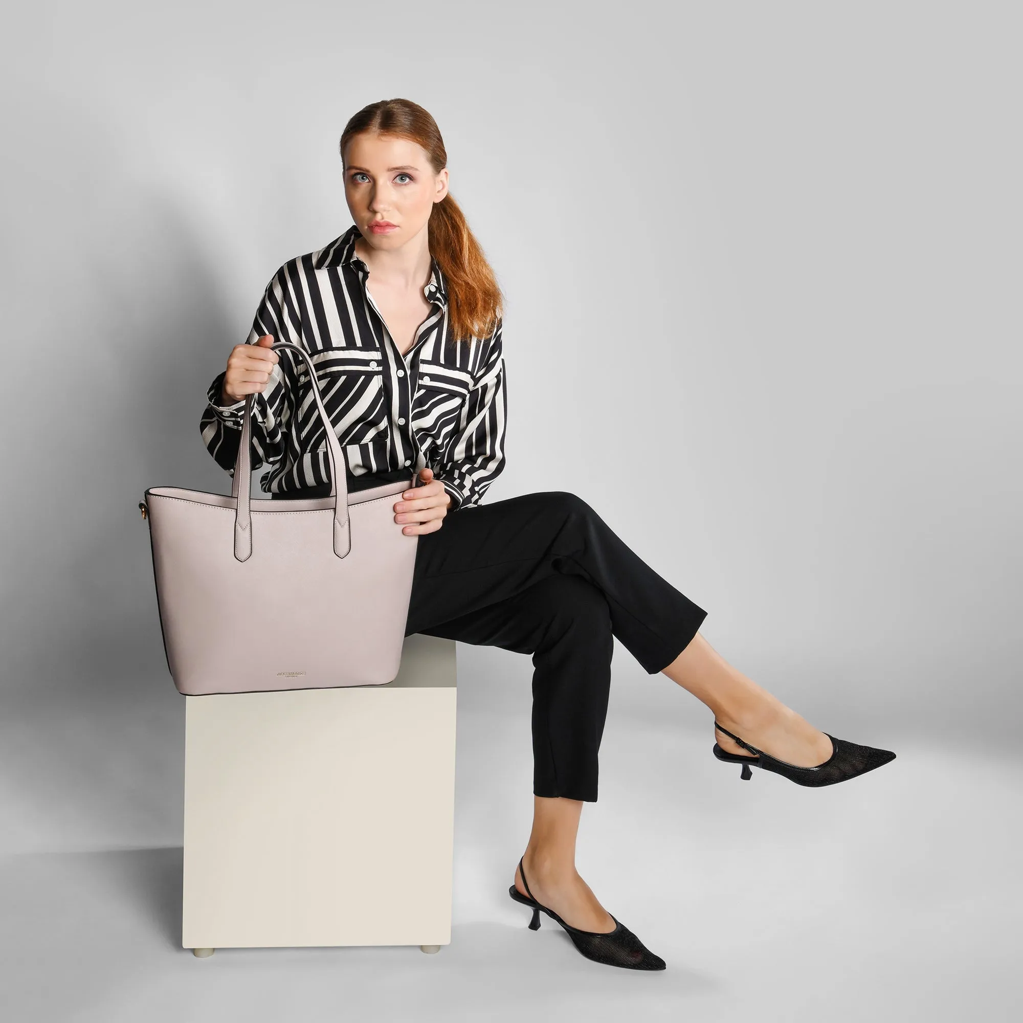 Accessorize London Women's Faux Leather Light Pink Daffodil tote bag