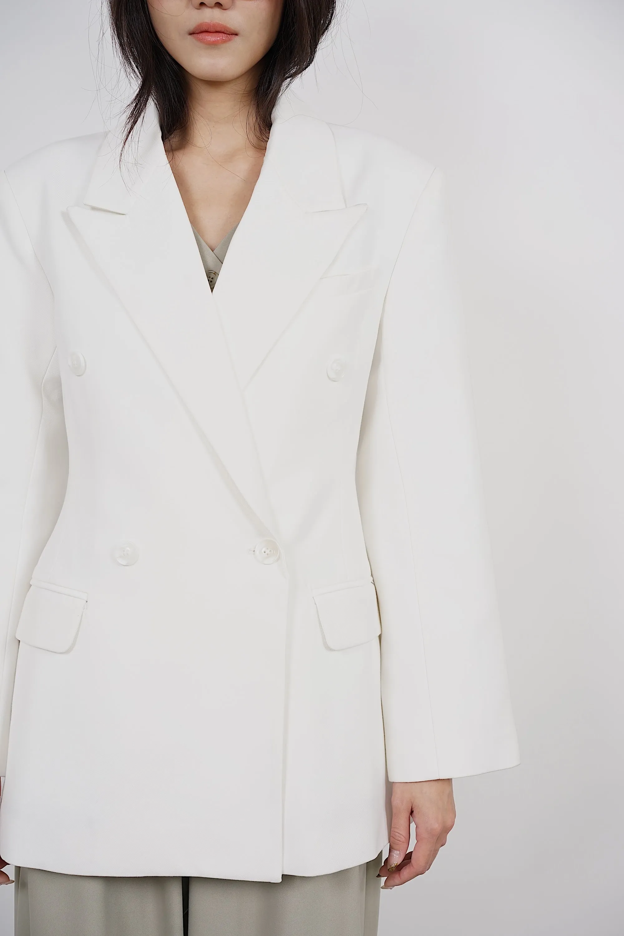 Oversized Peak Lapel Blazer in White