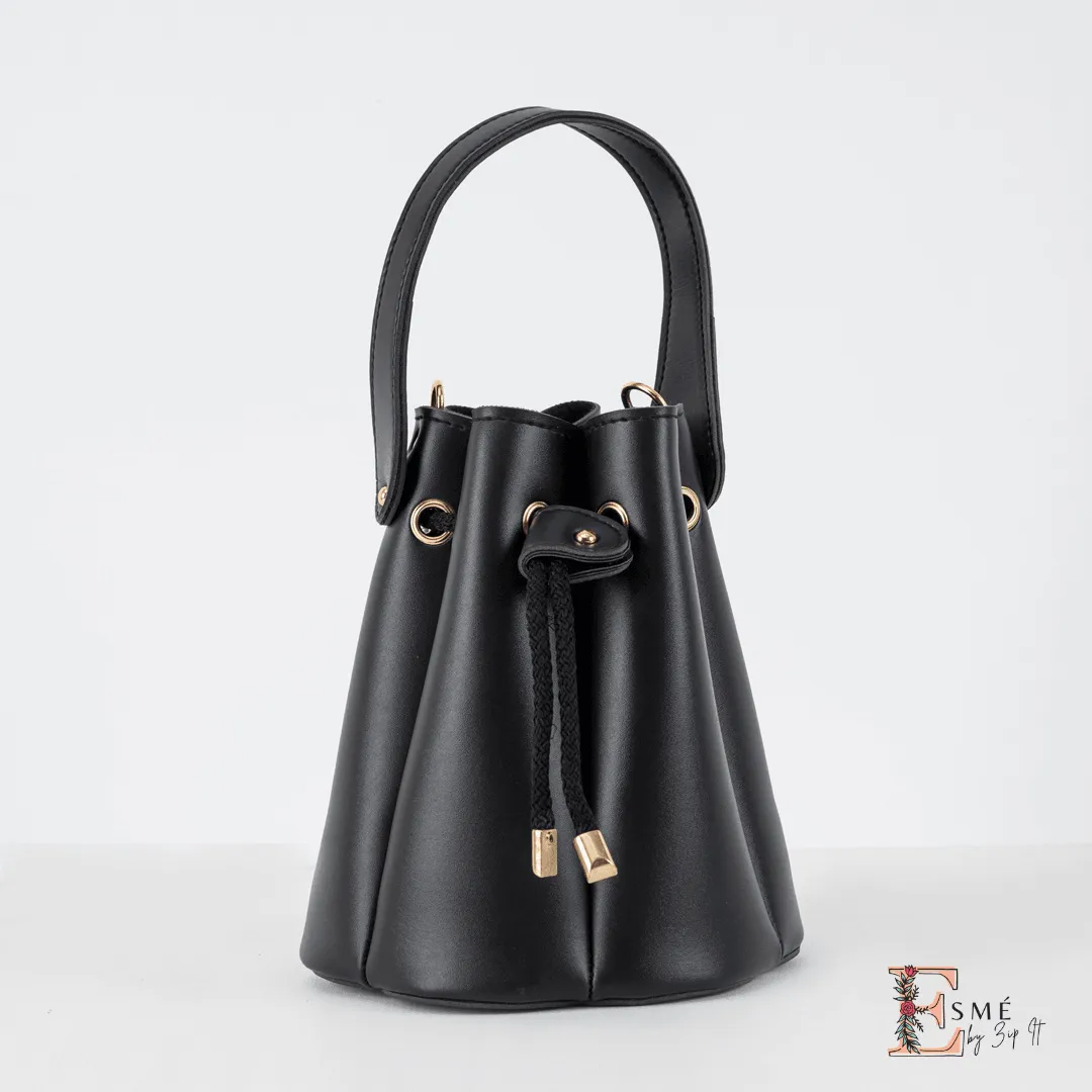 Pleated Pouch-Black