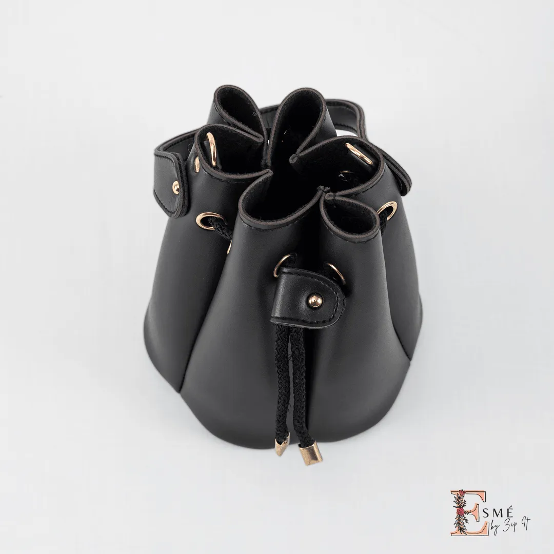 Pleated Pouch-Black