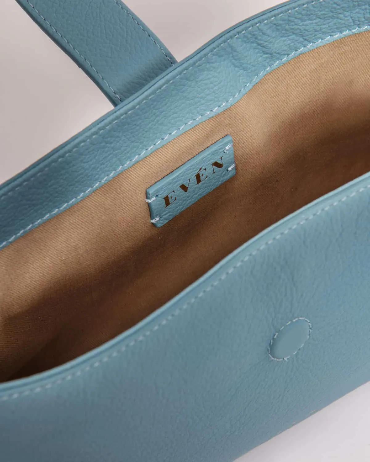 VALENTA Baguette Bag - Light Blue