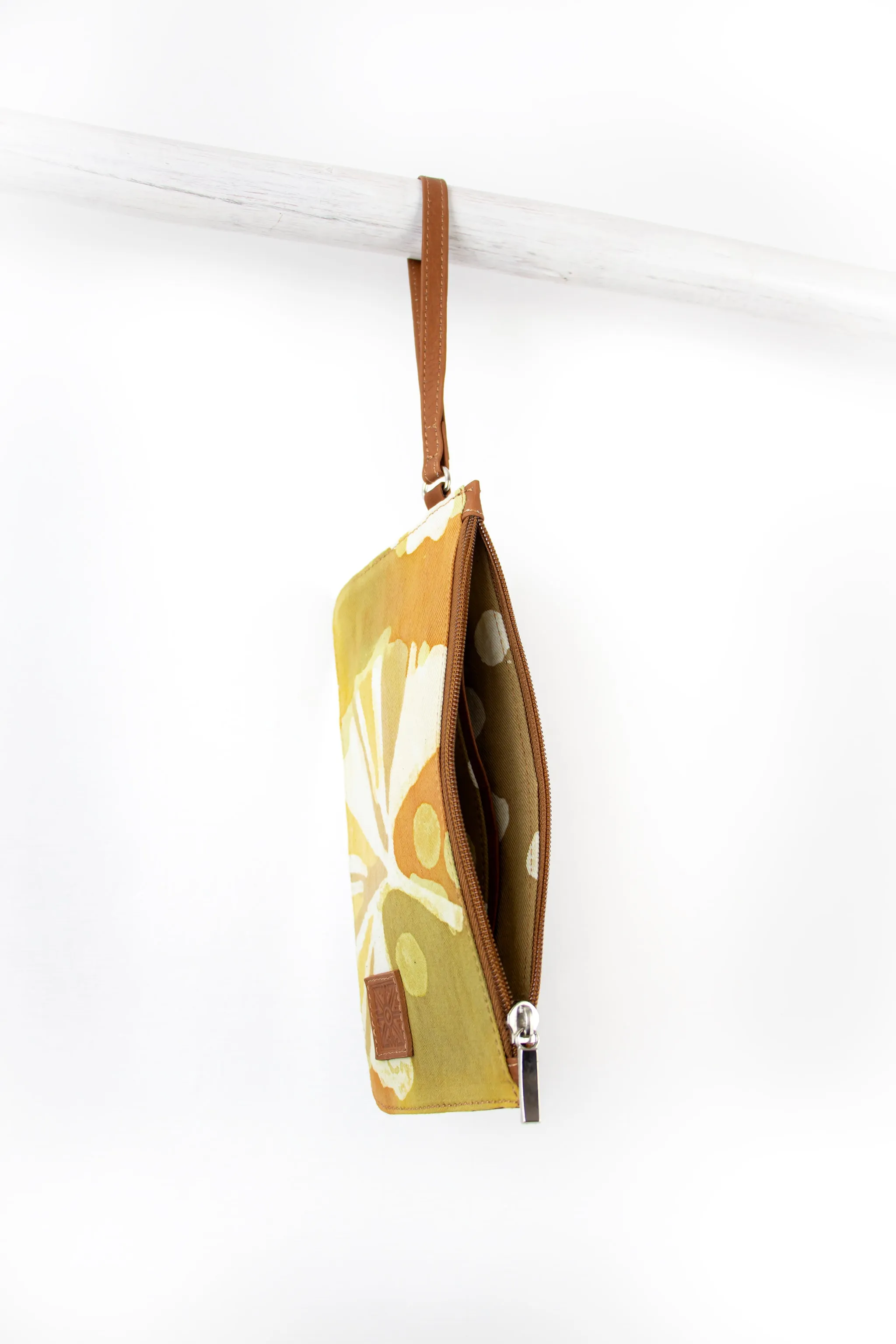 Wrist Clutch - Ginkgo Golden